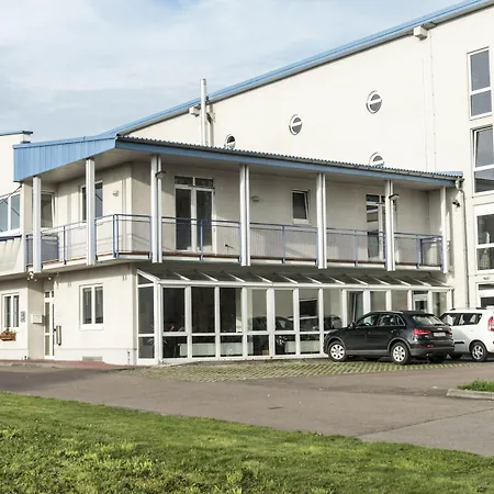 Ibis Leipzig Nord-ost 2*