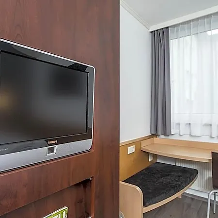 호텔 Ibis Leipzig Nord-ost 타우차