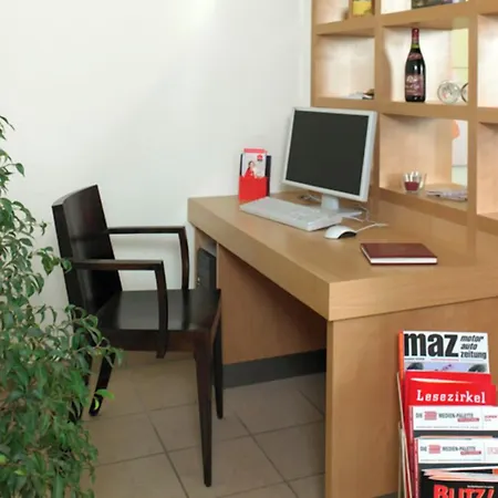 Ibis Leipzig Nord-ost 타우차